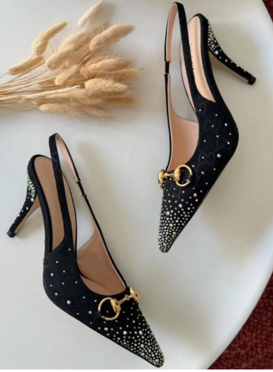Gucci

💯high quality
Size 36-37-38-39-40-41

110 dhs 


Zain86
♥️♥️♥️