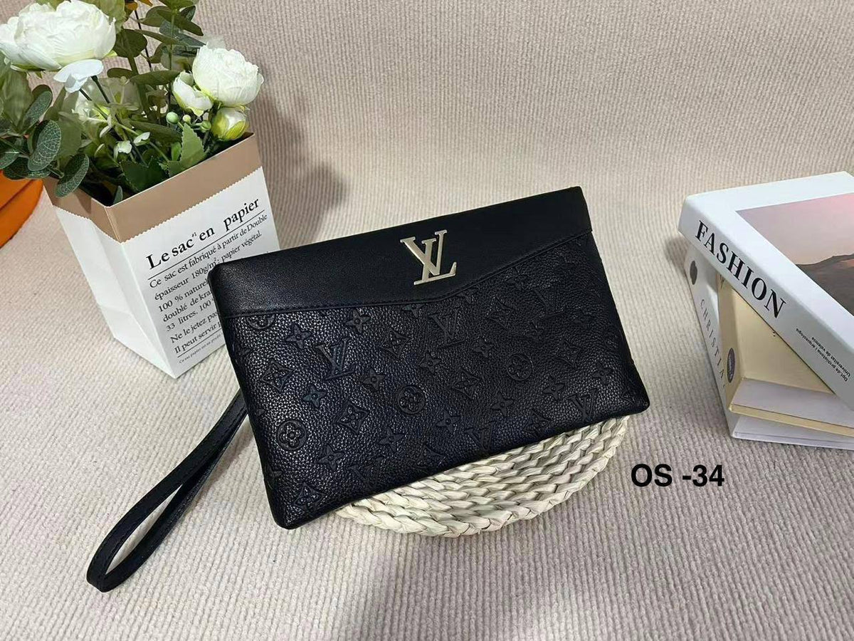 Gucci
Lv
Burberry
Coach
Ysl
Hermes
Prada
Goyard
Fendi

105 dhs🇦🇪🇦🇪🇦🇪

Zain182
♥️♥️♥️