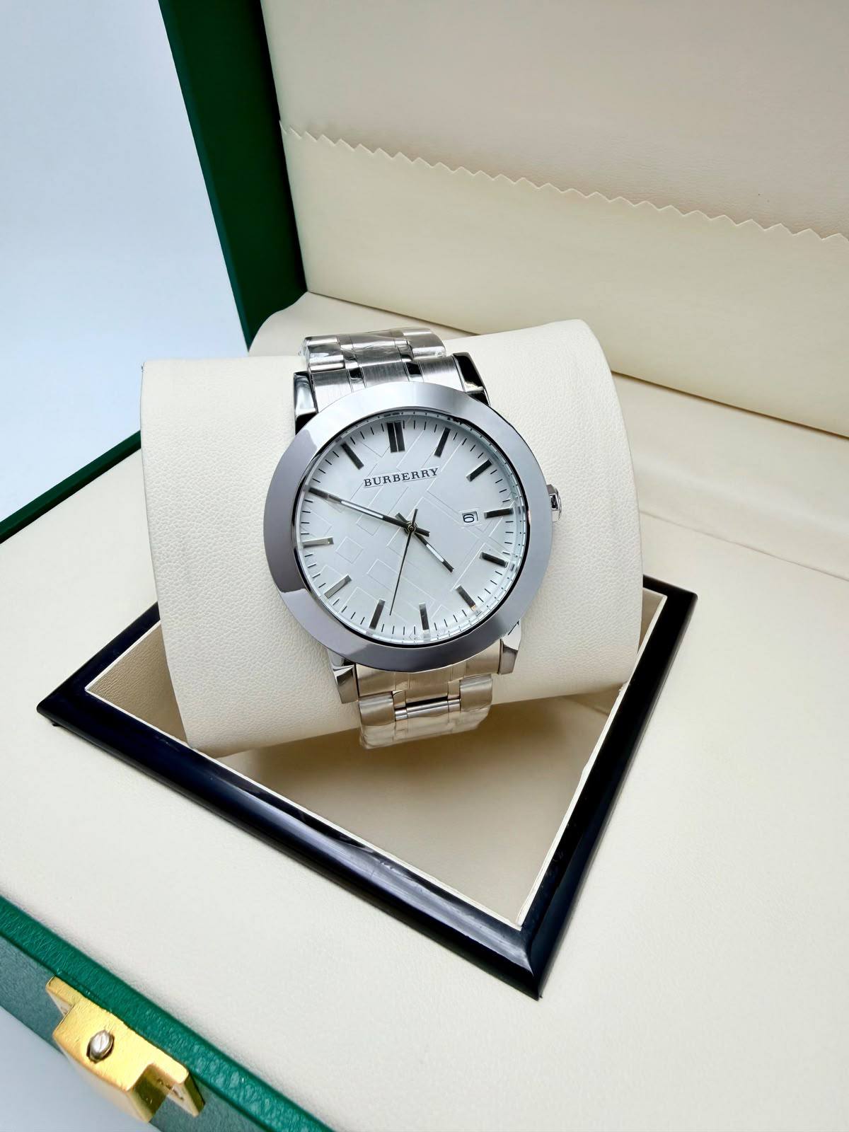 Cartier 
Burberry
Piaget
Bvlgari

55 dhs

Zain45
♥️♥️♥️
