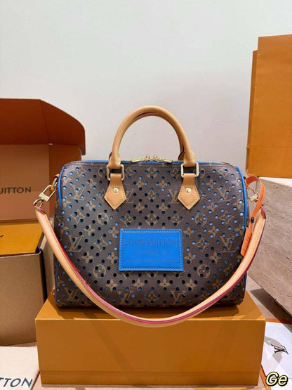 LV - Chanel
For Price 👇 WhatsApp✅
0568585901 
0507557372
0552275751 Owner Zain 👌

Zain10
♥️♥️♥️