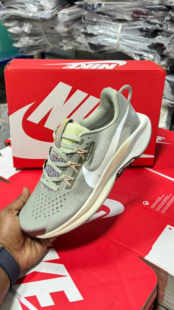 NIKE
Size 40-45⚡️
140 dhs💓

Zain183
♥️♥️♥️