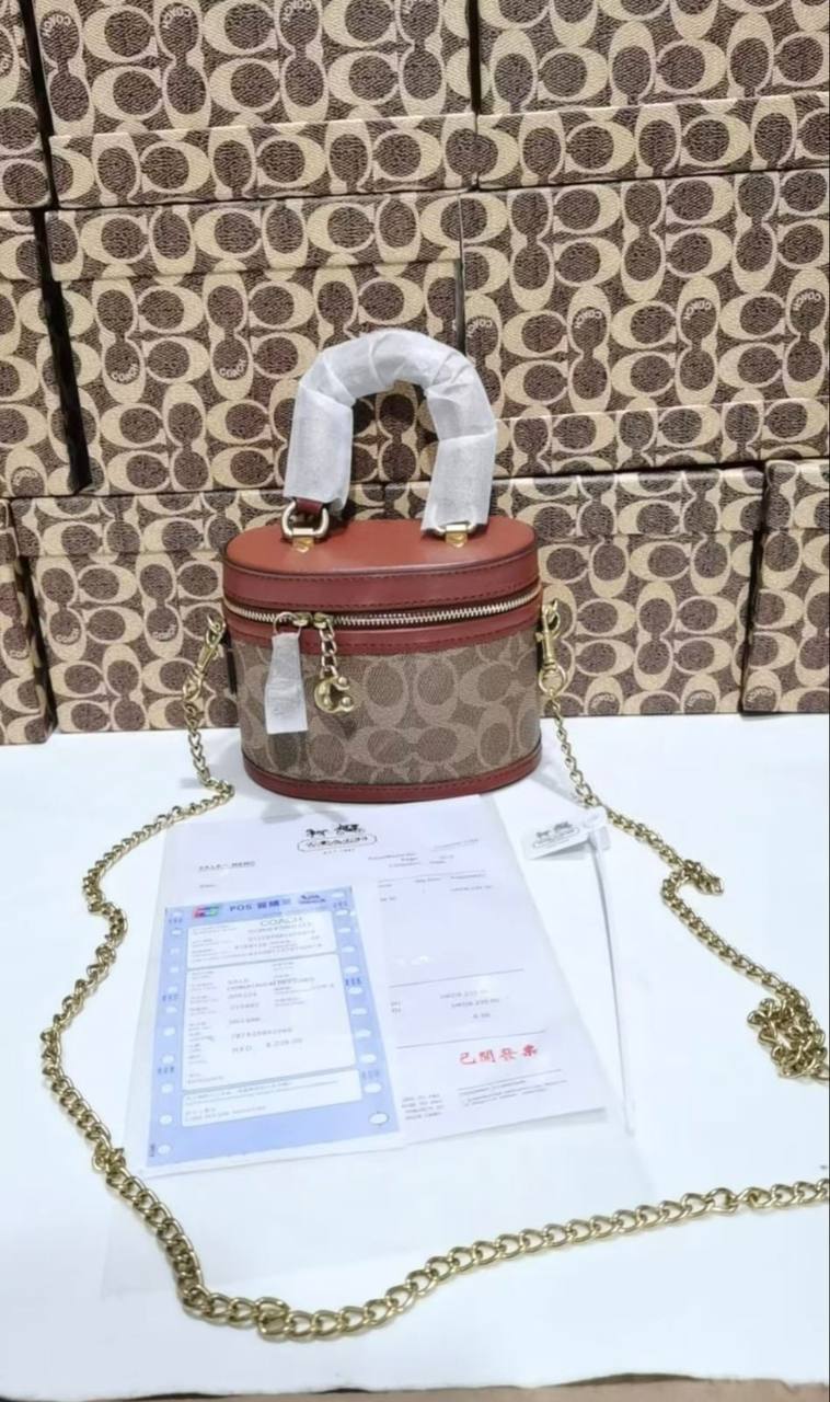 Coach
withbox 
95 dhs🇦🇪🇦🇪

Zain143
♥️♥️♥️