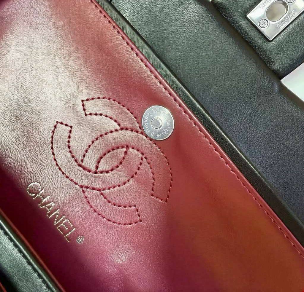 CHANEL 
NEW CAME GOOD QUALITY 
WITH BOX 
🎁🎁🎁

110 dhs❣️

Zain39
♥️♥️♥️
