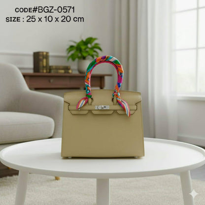 Hermes BIRKINS
sɪʟᴠᴇʀ ʜᴀʀᴅᴡᴀʀᴇ
ᴡɪᴛʜ ᴛᴡɪʟʟʏ ᴀɴᴅ ʟᴏɴɢ sᴛʀᴀᴘ
sᴏғᴛ ᴍᴀᴛᴛᴇ ʟᴇᴀᴛʜᴇʀ
sɪze: 25 ᴄm

70 dhs🪙🌨️

Zain31
♥️♥️♥️