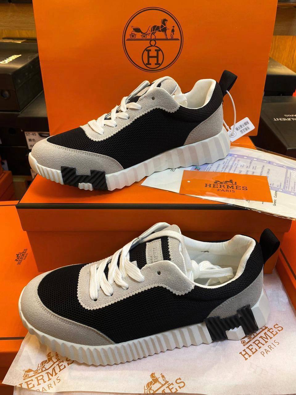Hermes Shoes 

High Quality, 

Size 36 To 41 
130 dhs✅

Zain120
♥️♥️♥️