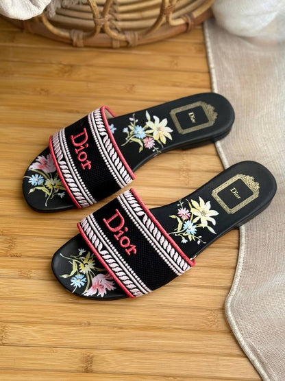 𝐃𝐢𝐨𝐫 Dior
AAA+ Quality
𝗦𝗶𝘇𝗲 𝟯𝟲 𝘁𝗼𝗼 𝟰𝟭
450 dhs✅

Zain303
♥️♥️♥️