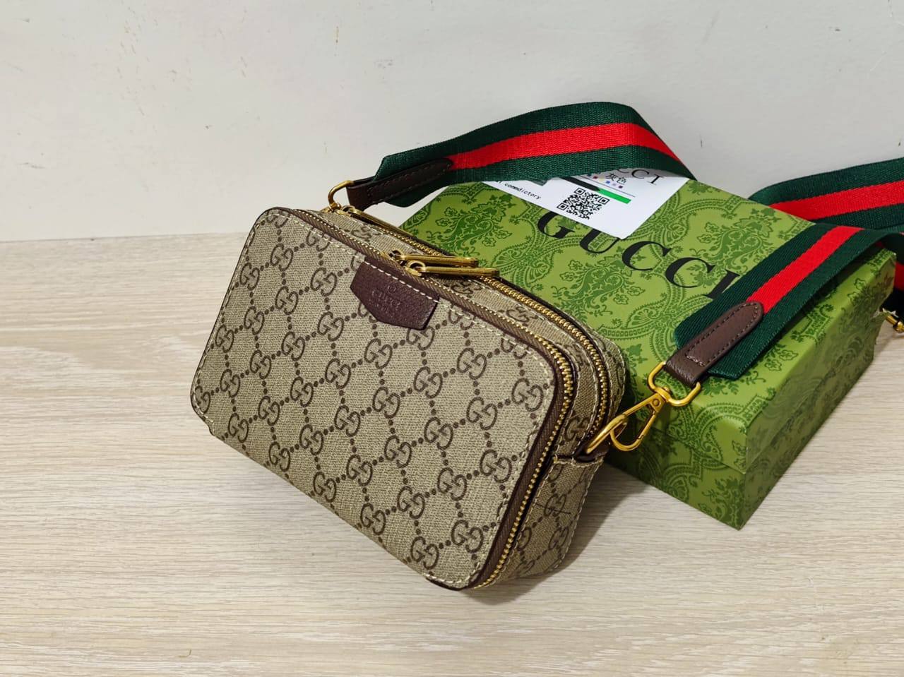 LV
90 dhs🪙🌨️

high quality 

With box
🎁🎁🎁

Zain26
♥️♥️♥️