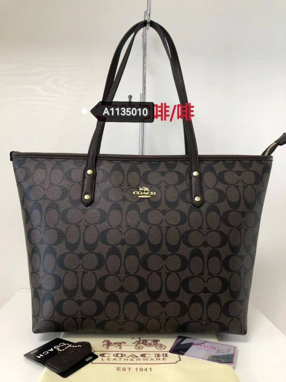 Coach
75 dhs✅
41 CM

Zain50
♥️♥️♥️