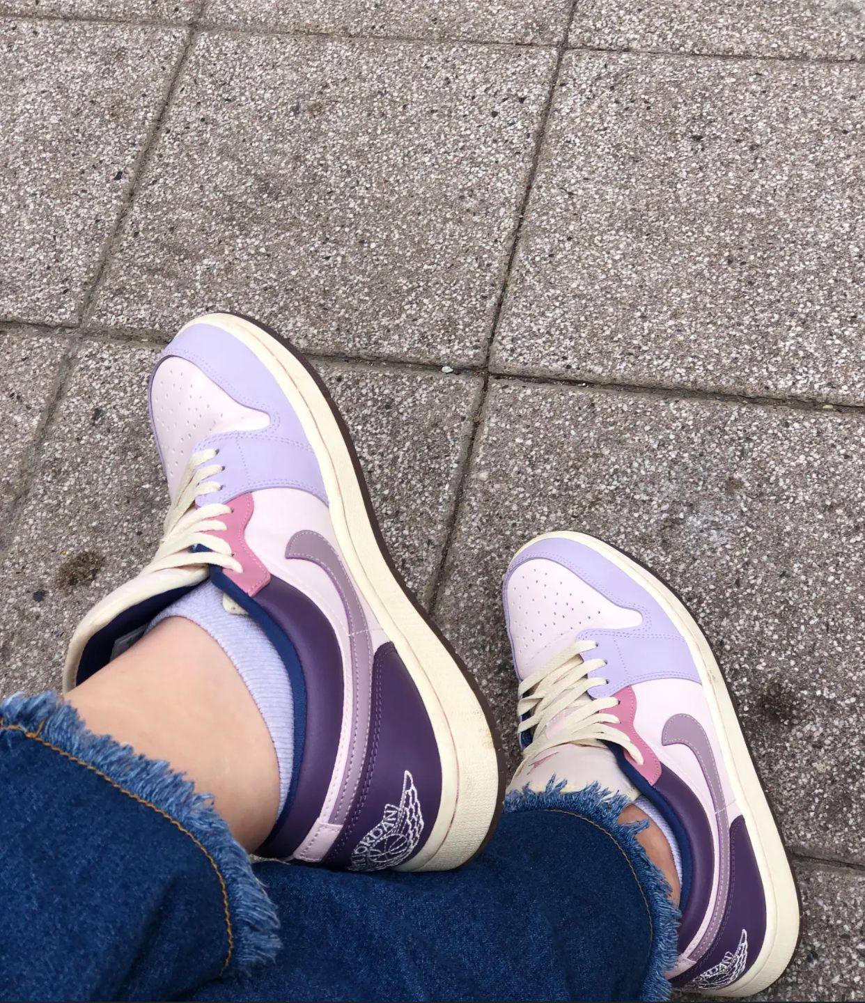 Air Jordan 1 Low "Pastel Plum" 💜🌸
36-41 AVAILABLE 🤩
210 dhs❣️

Zain242
♥️♥️♥️