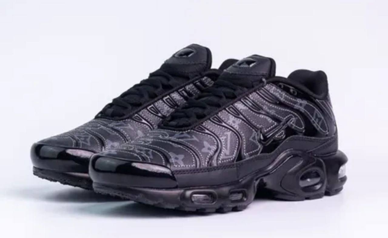 New
New 🆕 TN 
MASTER
Size 40 to 45 
170 dhs✅

Zain183
♥️♥️♥️