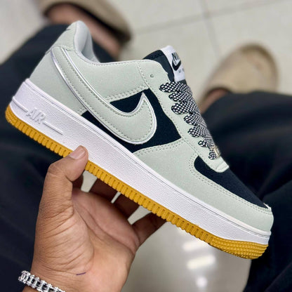 Nike
Size 40to45 
95 dhs✅

Zain27
♥️♥️♥️