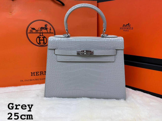 Hermes ᴋᴇʟʟʏ 
ᴡɪᴛʜout 📦 
ᴄʀᴏᴄᴏᴅɪʟᴇ ᴅᴇsɪɢɴ
sɪᴢᴇ:25ᴄᴍ
95 dhs🪙🌨️

Zain56
♥️♥️♥️