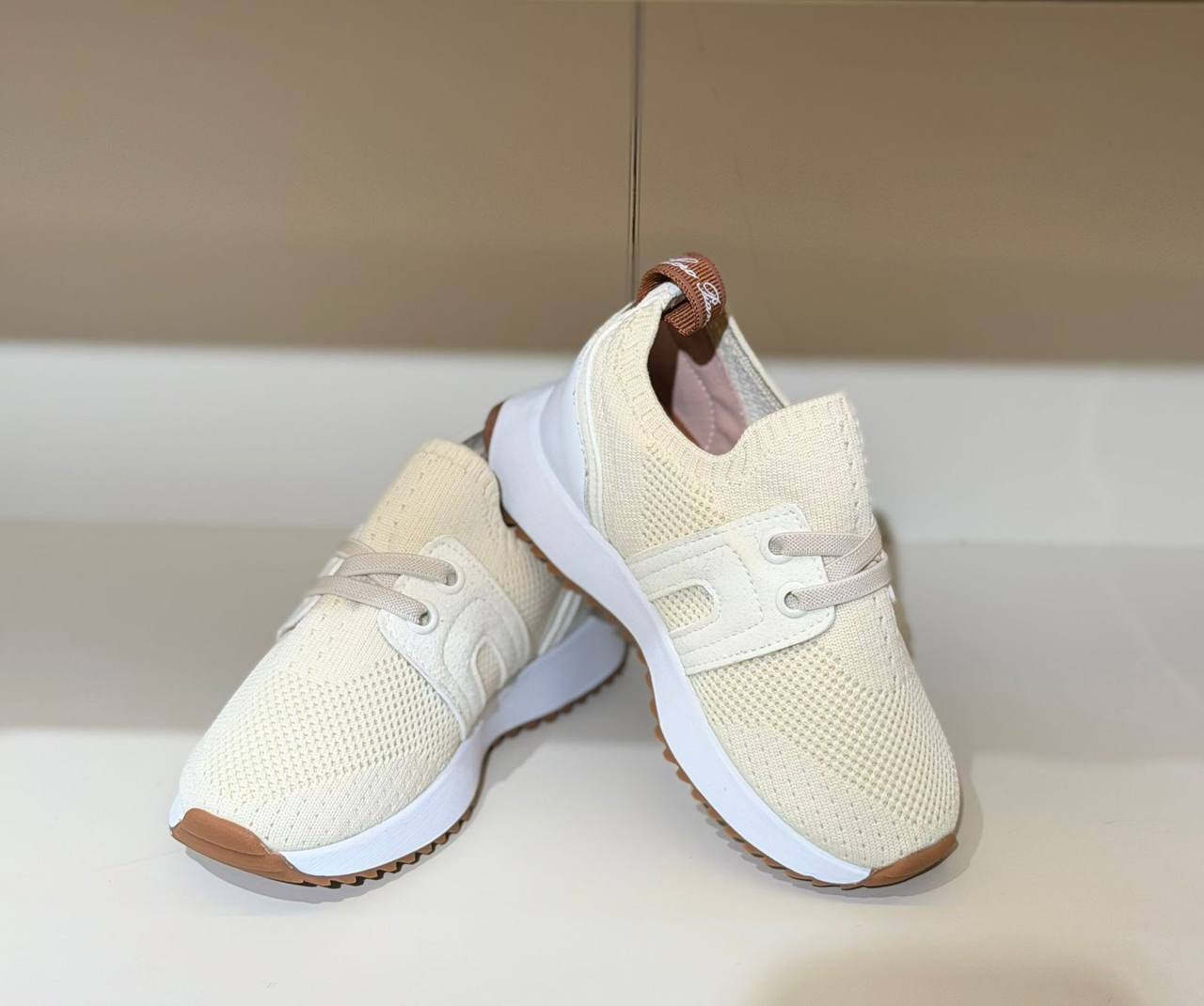Loro Piana Shoes
Size:26 to 37
290 dhs✅
Super master quality ✅

Zain288
♥️♥️♥️