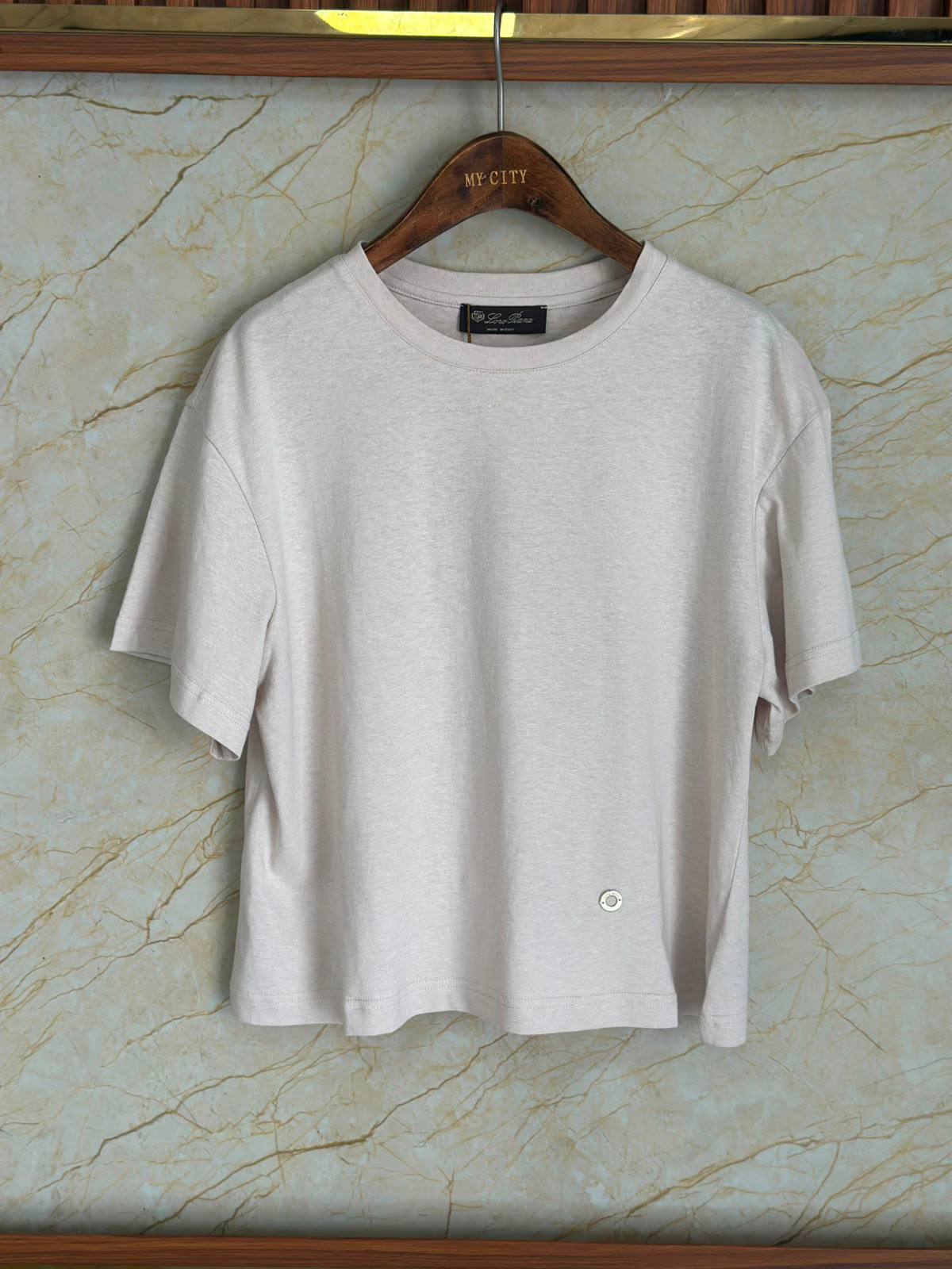 LORO PIANA
Women’s Crop Tshirt 
Master Quality 
SML
320 dhs🇦🇪🇦🇪

Zain276
♥️♥️♥️