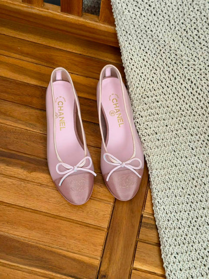 CHANEL
Size 36-41
_Super master high quality_🪡
450 dhs✅

Zain176
♥️♥️♥️
