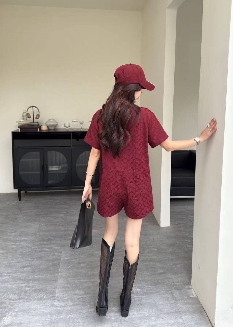 *New collections      
190 dhs🪙
*good  quality  🍒❤️❤️🛍️🛍️
*Sizes:S M L * 
*AVAILABLE NOW*

Zain231
♥️♥️♥️