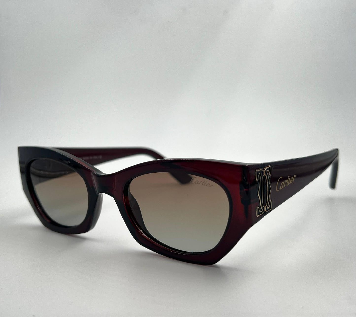 Cartier💥
Sunglasses 🕶️ 
good quality 💯
With master box 🗃️ 
50 dhs❤️

Zain273
❤️❤️❤️