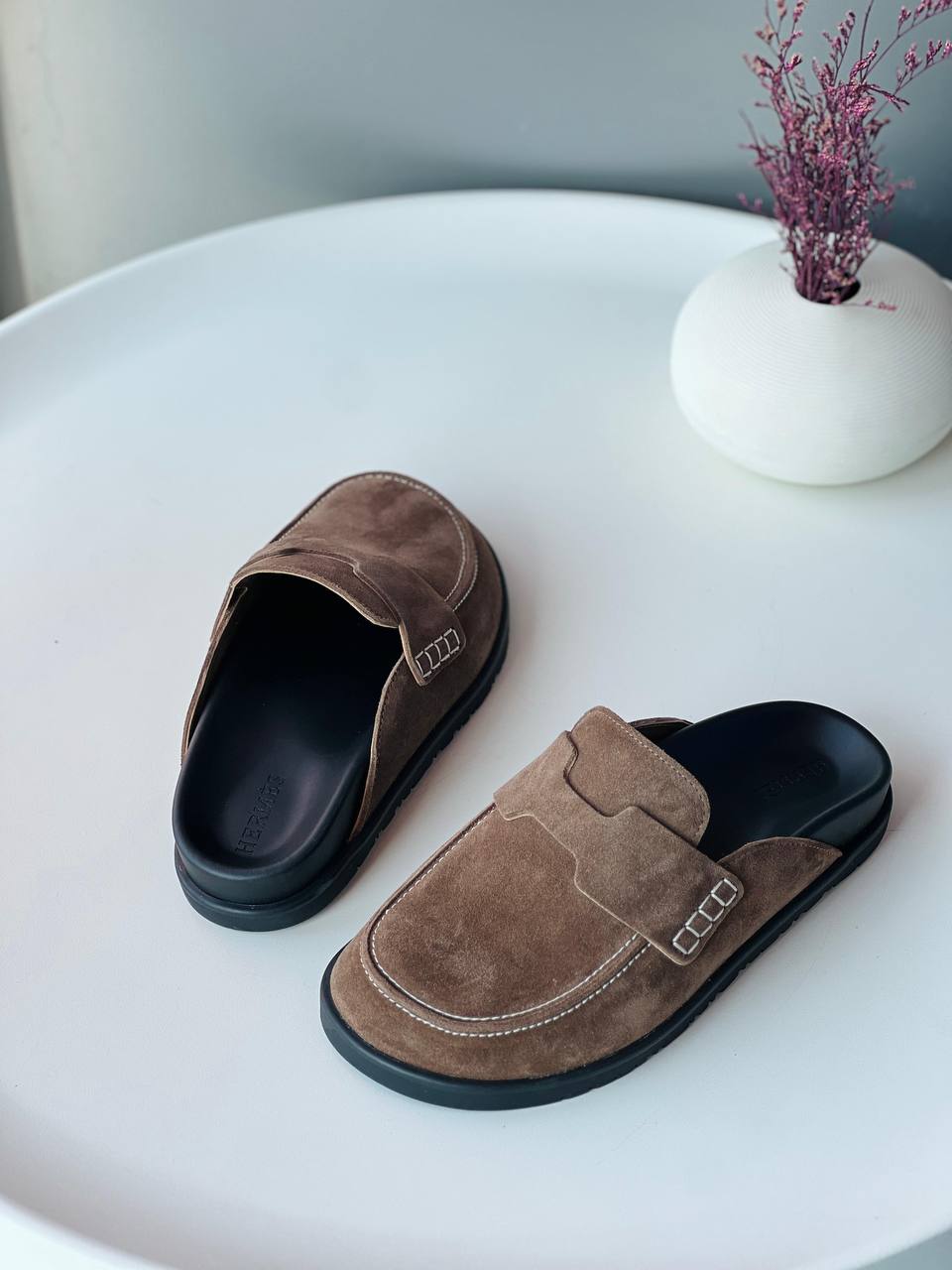 Hermes sandal🌹
36_41
Super high quality* 
450 dhs🪙🖤

Zain176
♥️♥️♥️