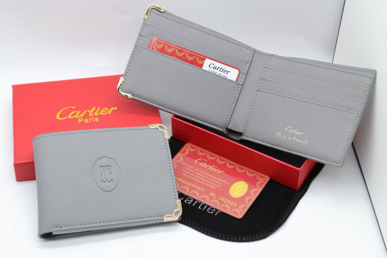 Cartier Wallet 
65 dhs❤️

Zain33
♥️♥️♥️