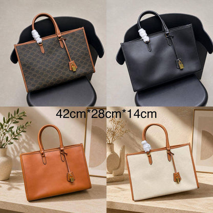 CELINE NEW CAME GOOD QUALITY 
105 dhs🇦🇪🇦🇪

Zain295
♥️♥️♥️