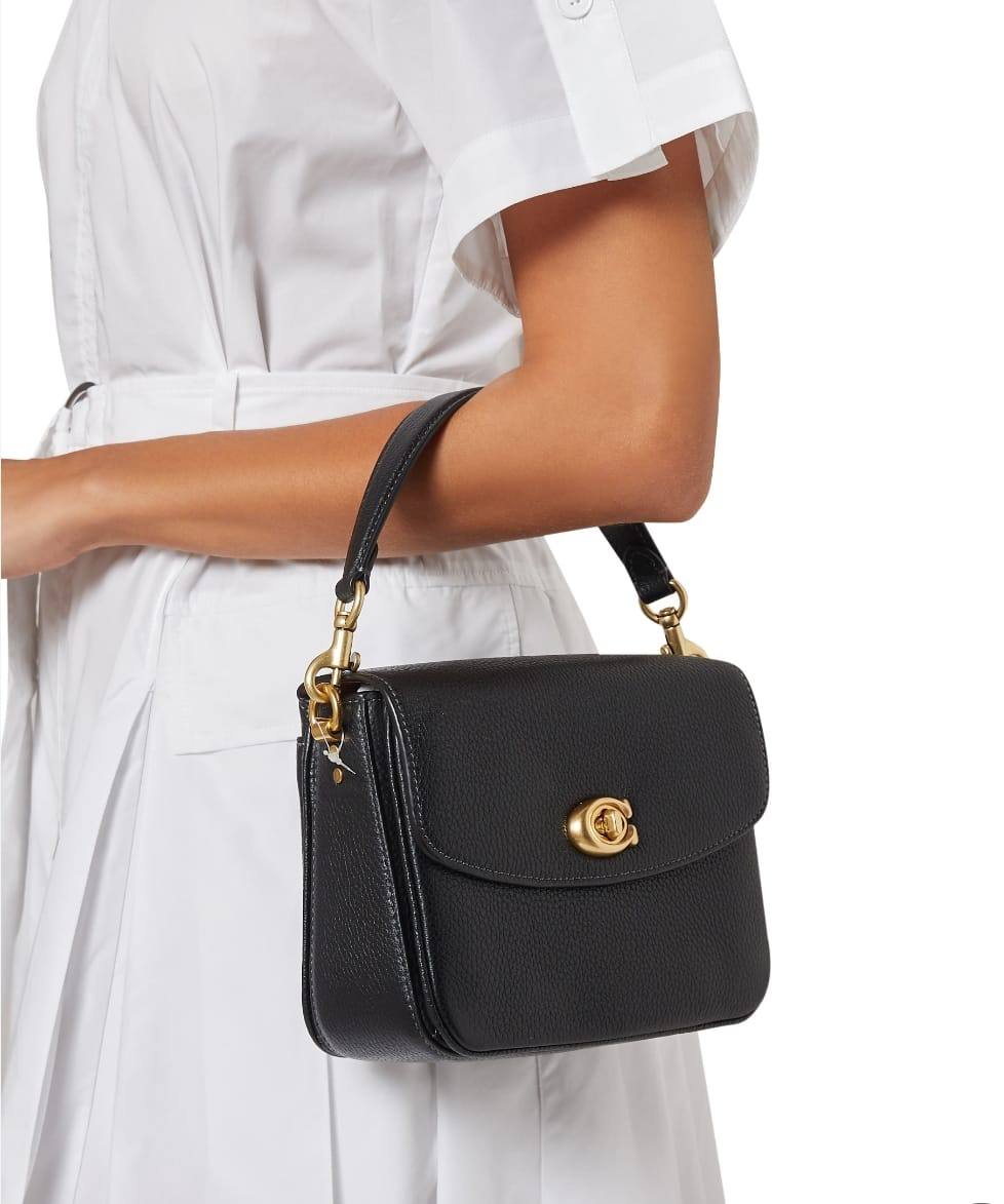 Coach 
Master❣️❣️
260 dhs✅

Zain248
♥️♥️♥️