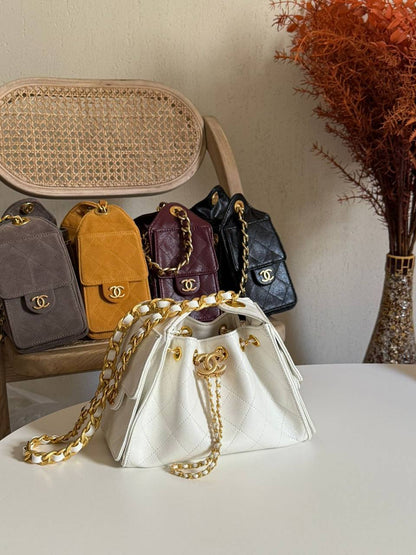 New Collection✨✨✨
CHANEL
22cm
360 dhs🪙💚
Top quality 
With box🎁

Zain167
♥️♥️♥️