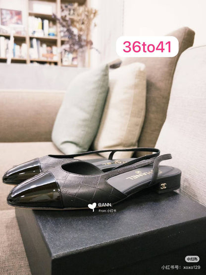 Chanel
Size 36-41
120 dhs✅

Zain145
♥️♥️♥️