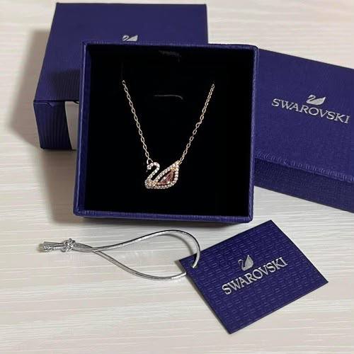 SWAROVSKI 
Necklace 😍
Master quality 💯
With normal boxes 🗃️ 
50 dhs✅

With master box 📦 
90 dhs✅

Zain216
♥️♥️♥️