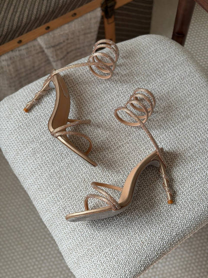 RENE CAOVILLA
Size: 36 to 41
Super master quality 
500 dhs🇦🇪

Zain198
♥️♥️♥️