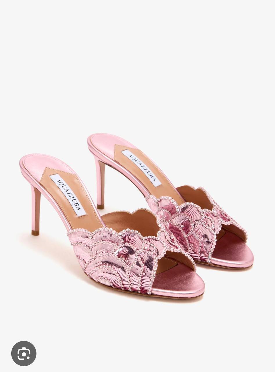 Aquazzura
Size 36-42 
130 dhs✅

Zain57
♥️♥️♥️