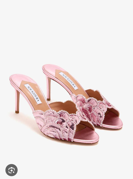 Aquazzura
Size 36-42 
130 dhs✅

Zain57
♥️♥️♥️