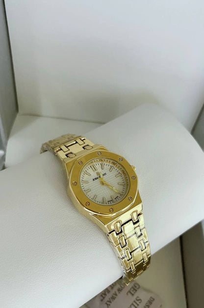 New Stock watches
60 dhs🪙

Zain45
♥️♥️♥️