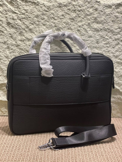 MONTBLANC

Laptop Bag

Master Quality
700 dhs🇦🇪🇦🇪

Zain179
♥️♥️♥️