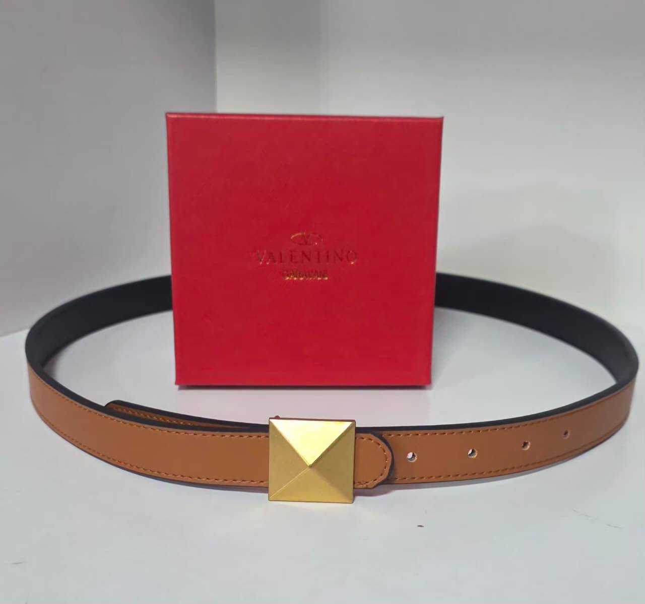 Ladies belts 
with box 
35 dhs💛

Zain232
♥️♥️♥️