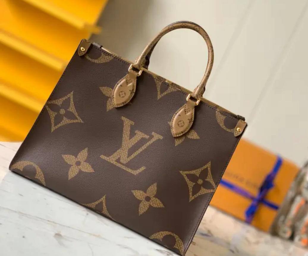 LV
105 dhs🪙
size：41cm
95 dhs🪙
size：35cm
Good quality

Zain35
♥️♥️♥️
