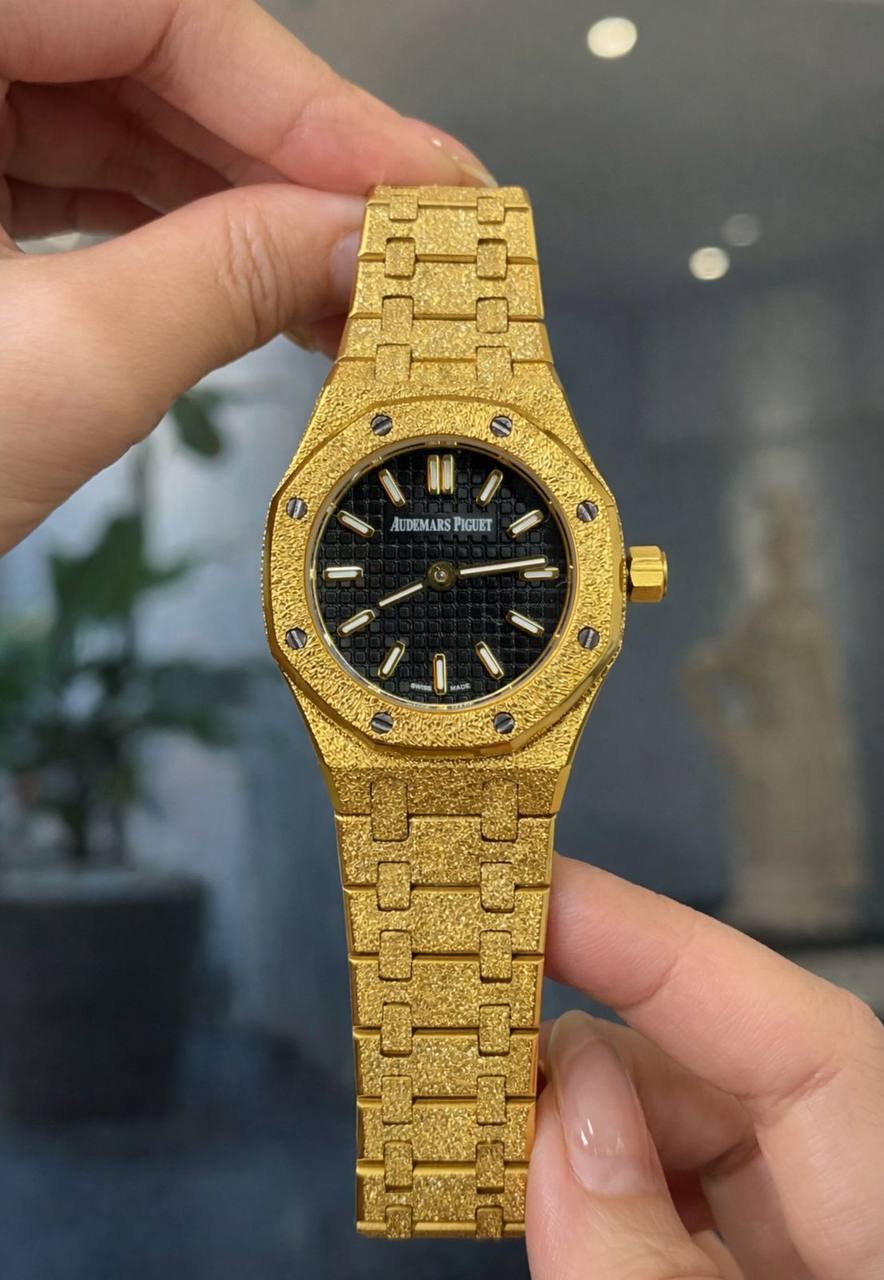 Ap watch for ladies good quality
 340 dhs🇦🇪
 (size 23mm )

Zain59
♥️♥️♥️