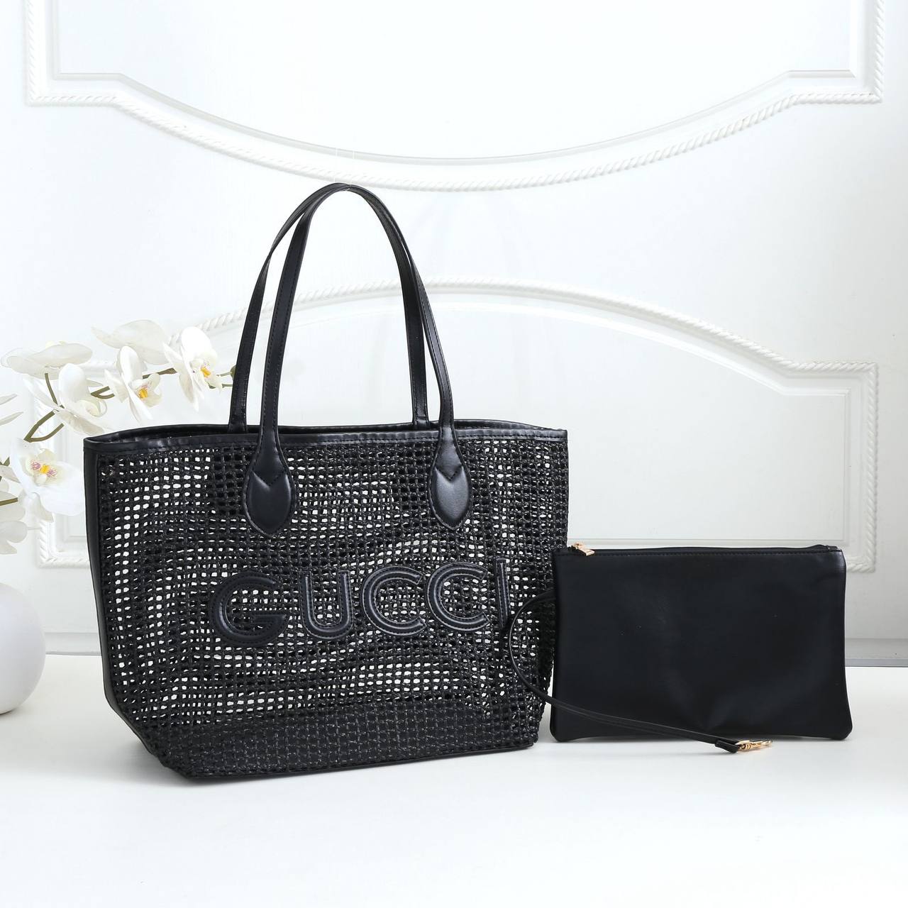 GUCCI BEACH BAG 
NEW CAME  GOOD QUALITY 
WITH POUCH
120 dhs🇦🇪

Zain39
♥️♥️♥️