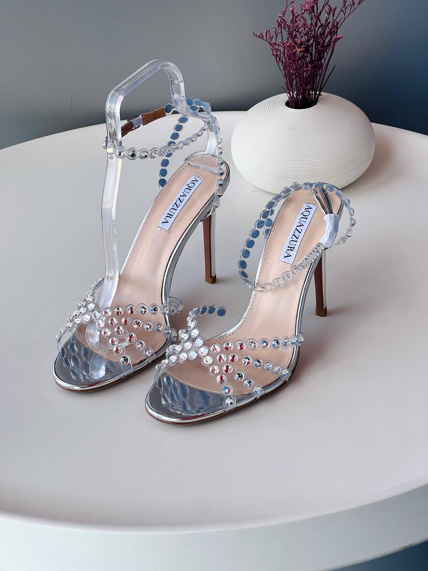 Aquzzura 
36_41
Super high quality* 
500 dhs❣️

Zain176
♥️♥️♥️