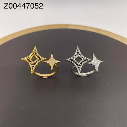 Ring 😍
Available size👇
7,8,9
good quality 💯
With brand boxes 🗃️ 
And paper bag 🛍️
35 dhs✅

Zain216
♥️♥️♥️