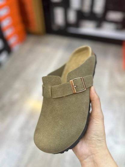 Uggs
Slippers 

High quality 

size 40-46 
100 dhs🇦🇪🇦🇪

Zain132
♥️♥️♥️