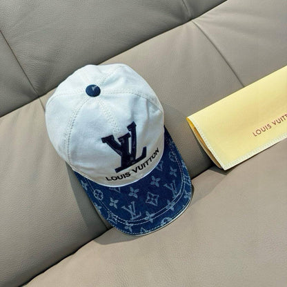 LV Cap 

Super Master

With Box 
🎁🎁🎁

135 dhs🌺

Zain33
♥️♥️♥️