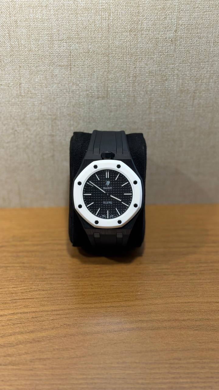 AP x Swatch Royal Pop Collection
*NEW stock* 🚨 
WITH STRAP ✨
450 dhs💓
With full packing 🎁

Zain280
♥️♥️♥️