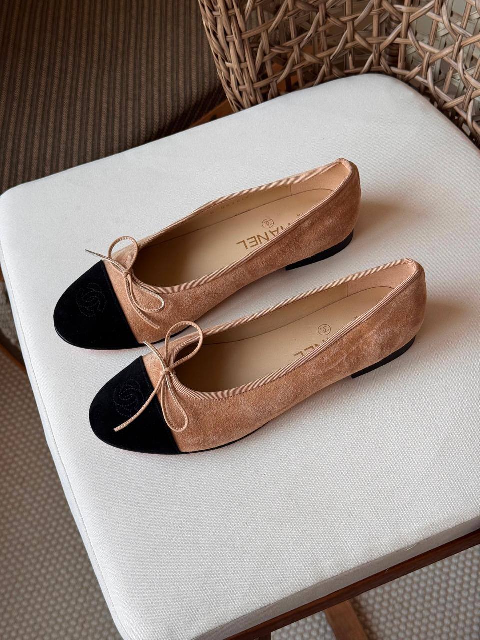 CHANEL 
✨ new Collection
👠 36–41
💎 Premium Quality
🔥 Super Master
450 dhs🇦🇪🇦🇪

Zain198
♥️♥️♥️