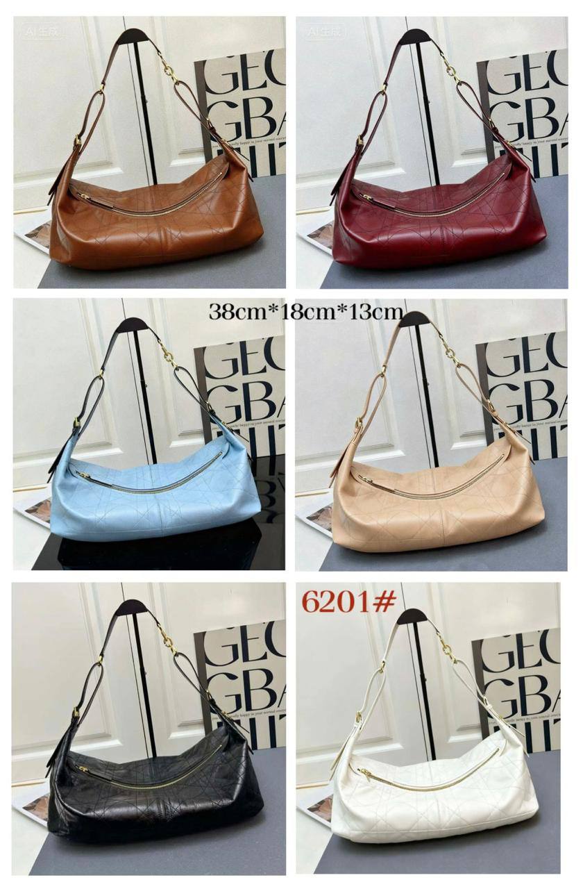 DIOR  
GOOD QUALITY
100 dhs✅

Zain295
♥️♥️♥️