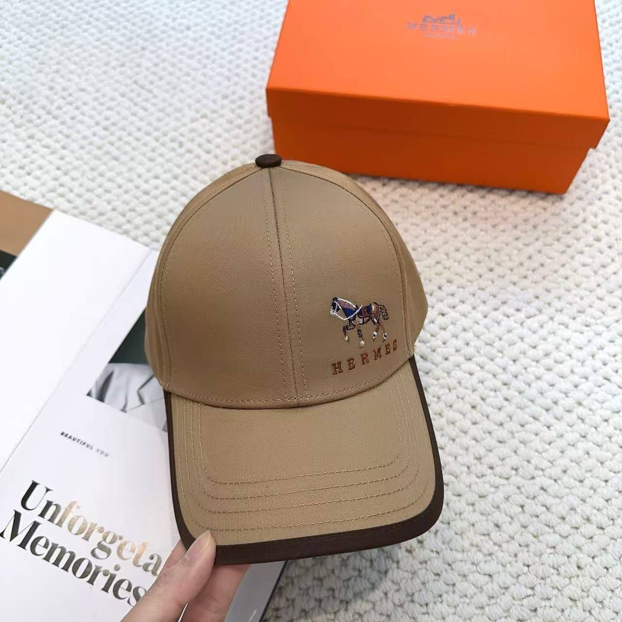 New Model
Hermes Cap 
Super Master
105 dhs👑

With Box
🎁🎁🎁

Zain33
♥️♥️♥️