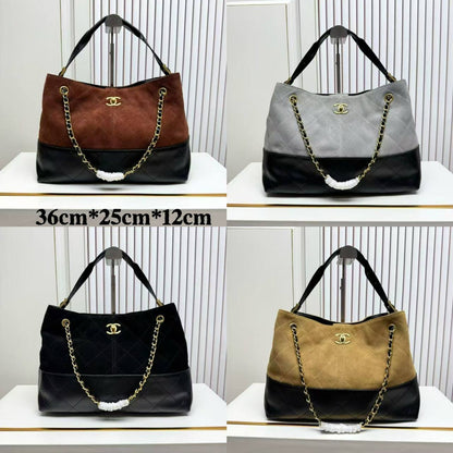 CHANEL
 COPY ONE
250 dhs✅
leather

Zain39
♥️♥️♥️