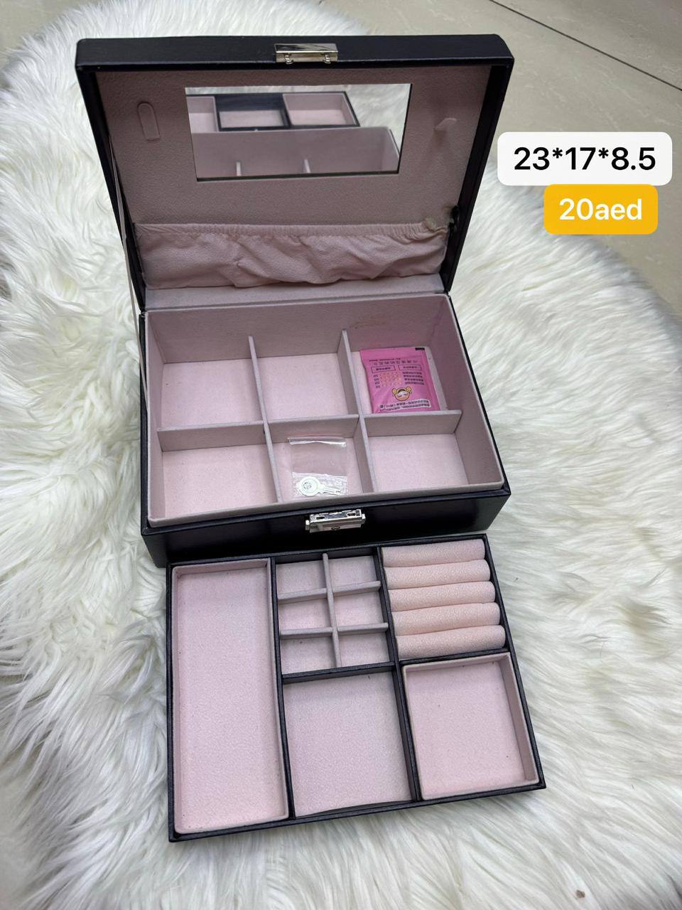 📿⌚️ Jewelry / Watch box
High quality +🎁
size : 18 ~ 32 * 8 cm
55 dhs✅

Zain115
♥️♥️♥️