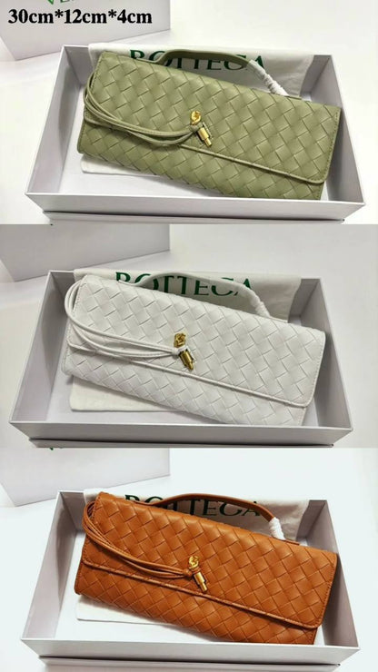 BOTTEGA 

 GOOD QUALITY

 WITH BOX
🎁🎁🎁

100 dhs✅

Zain39
♥️♥️♥️
