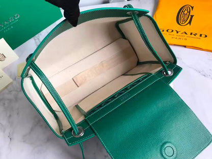Goyard Rouette Souple Handbag✅*
*Size 31 cm*
For Price 👇 WhatsApp✅
0568585901 
0507557372
0552275751 Owner Zain 👌

Zain274
♥️♥️♥️