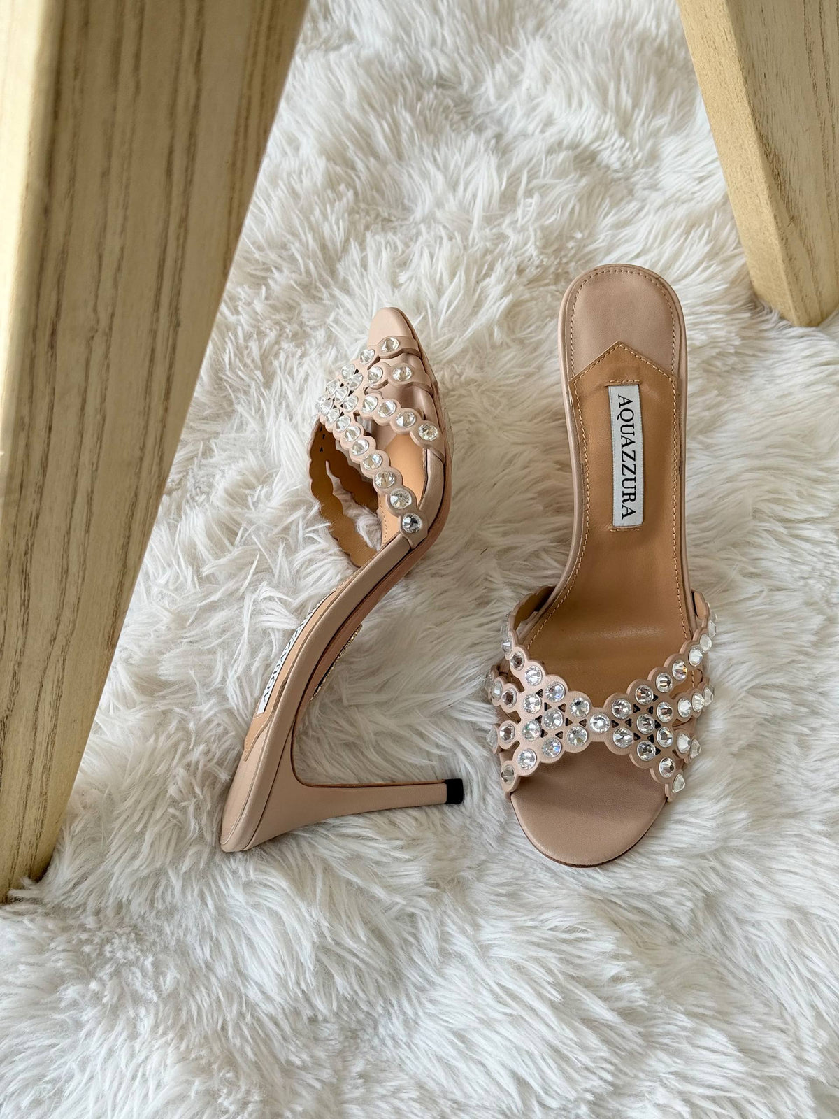 Aquazzura

Size 36 too 42

480 dhs🇦🇪🇦🇪

Zain303
♥️♥️♥️